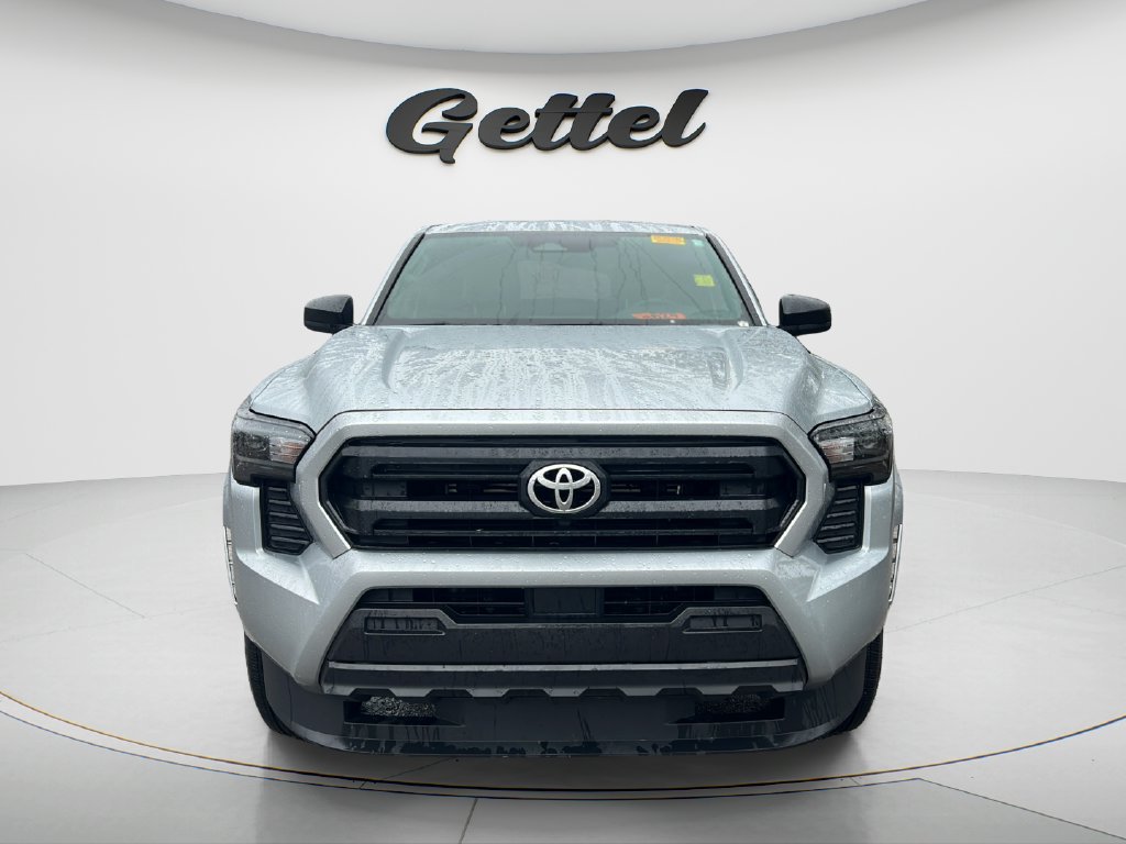 Certified 2025 Toyota Tacoma SR AWD/4WD image 2