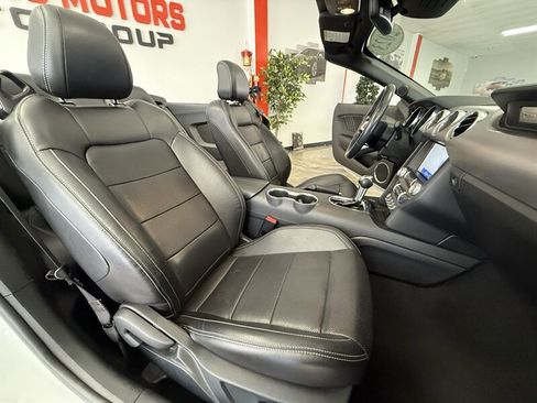 Used 2023 Ford Mustang Premium image 13