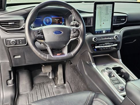 Used 2020 Ford Explorer ST w/ Premium Technology Package image 35