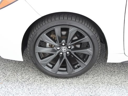 Used 2025 Toyota Corolla SE FWD image 11
