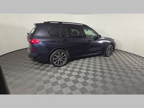 Used 2022 BMW X7 xDrive40i w/ M Sport Package image 38