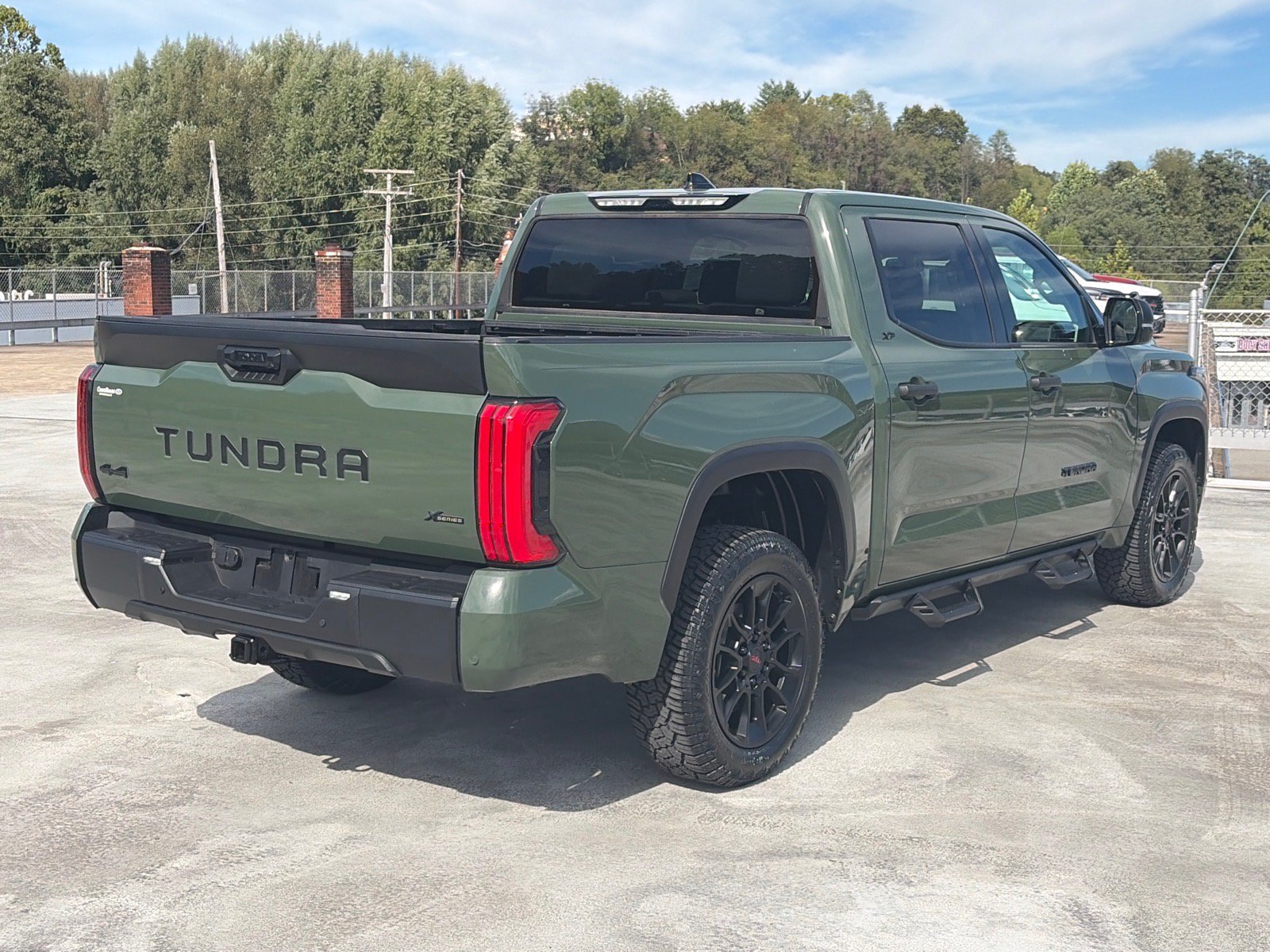 Used 2023 Toyota Tundra SR5 w/ SR5 Convenience Package AWD/4WD image 3