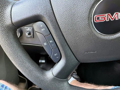 Used 2024 GMC Savana 2500 w/ Driver Convenience Package image 13