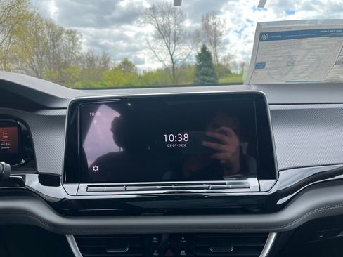 New 2026 Volkswagen Atlas Peak Edition AWD/4WD image 16