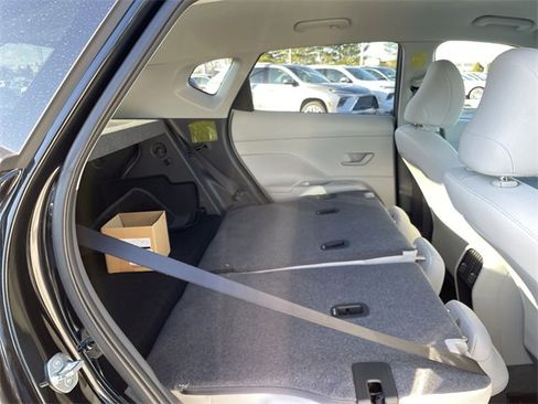 Used 2025 Hyundai Kona SEL image 14