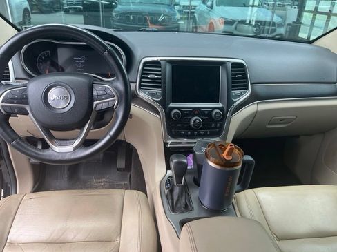 Used 2018 Jeep Grand Cherokee Limited RWD image 9