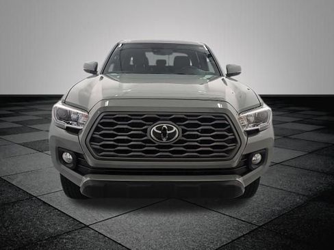 Certified 2023 Toyota Tacoma TRD Off-Road AWD/4WD image 2