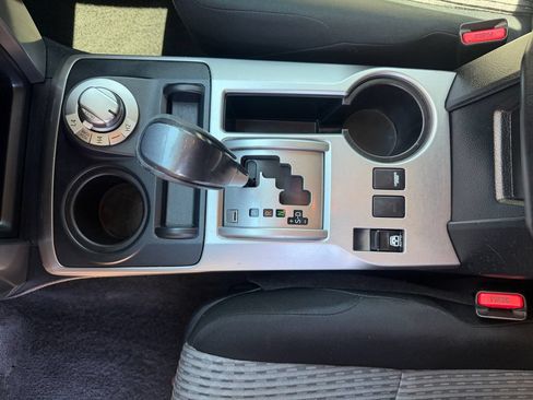 Used 2016 Toyota 4Runner SR5 AWD/4WD image 36