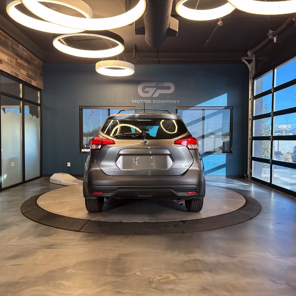 Used 2019 Nissan Kicks S w/ Exterior Package FWD image 4