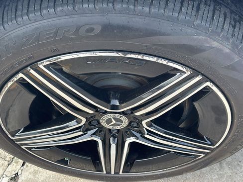 Used 2024 Mercedes-Benz GLE 350 4MATIC image 12