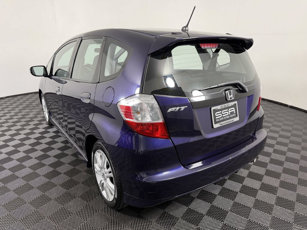 Used 2010 Honda Fit Sport image 9