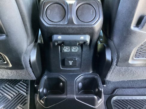 Used 2021 Jeep Gladiator Rubicon w/ Cold Weather Group image 27