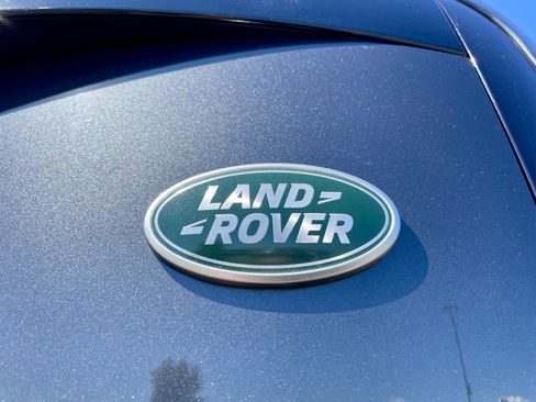 Used 2023 Land Rover Range Rover SE image 33