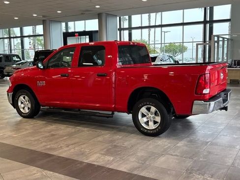 Used 2022 RAM 1500 Classic SLT AWD/4WD image 12