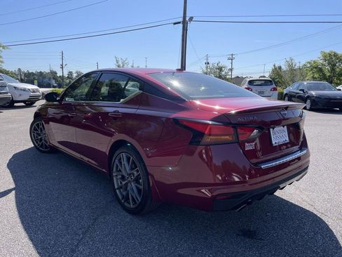 Used 2023 Nissan Altima 2.0 SR FWD image 5