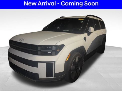 Used 2024 Hyundai Santa Fe Limited FWD image 2