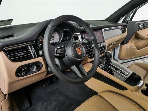 New 2026 Porsche Macan S AWD/4WD image 4