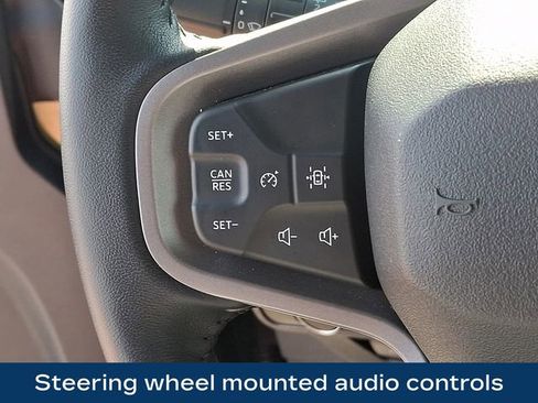 Used 2024 Ford Bronco Black Diamond image 7