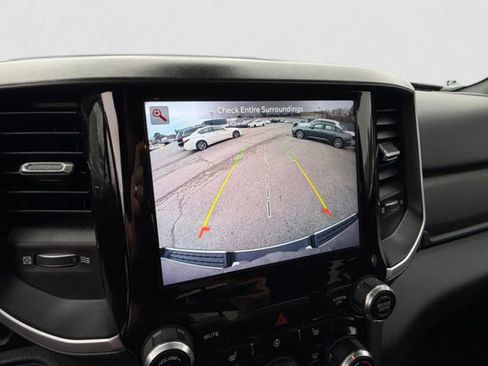 Used 2022 RAM 1500 Big Horn AWD/4WD image 16