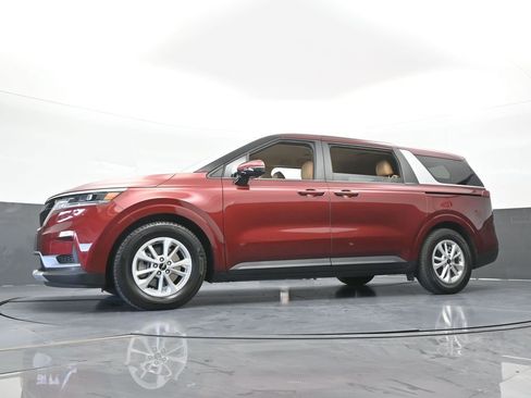 Used 2024 Kia Carnival LX FWD image 52