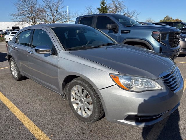 Used 2013 Chrysler 200 Limited FWD image 7