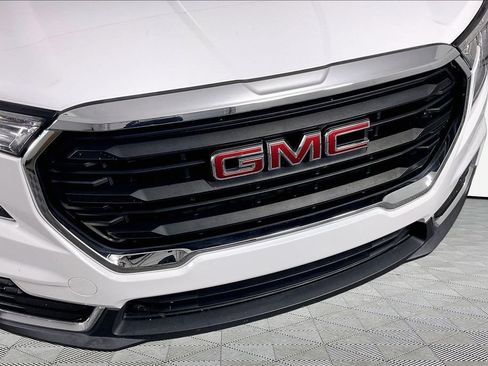 Certified 2023 GMC Terrain SLE FWD image 29