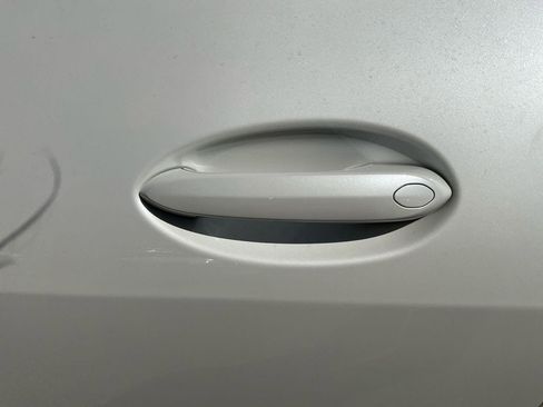 Used 2024 BMW M440i Convertible w/ Premium Package image 16