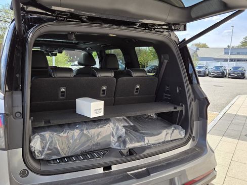 New 2026 INFINITI QX80 Autograph w/ Premium Cargo Package AWD/4WD image 19