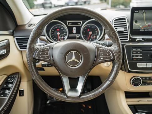 Used 2017 Mercedes-Benz GLE 350 4MATIC image 31