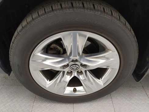 Used 2019 Toyota Highlander Limited image 31