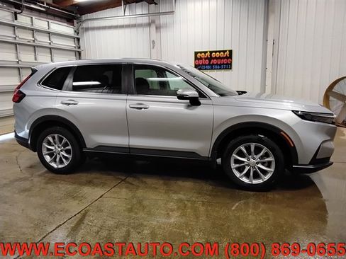 Used 2023 Honda CR-V EX image 2