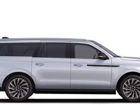 New 2025 Lincoln Navigator L Black Label image 5