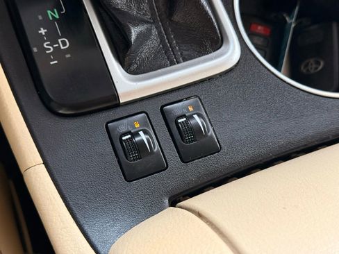 Used 2018 Toyota Highlander XLE image 31