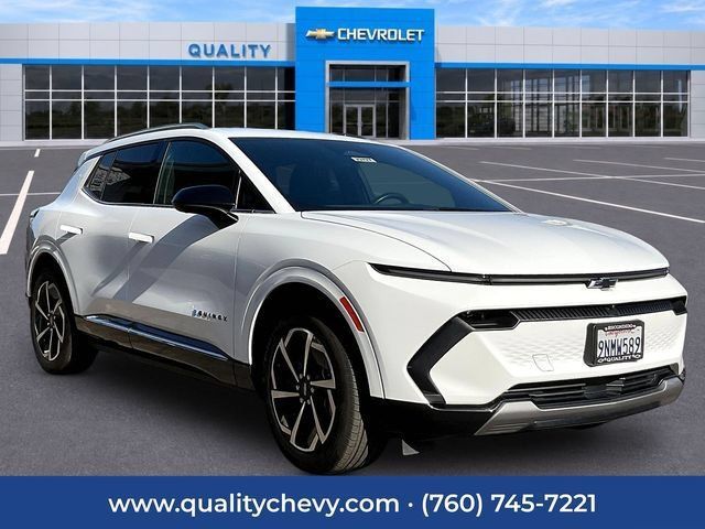 Certified 2024 Chevrolet Equinox EV LT w/ LPO, Blackout Package FWD image 1