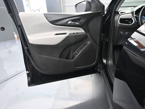 Used 2024 Chevrolet Equinox LT image 11