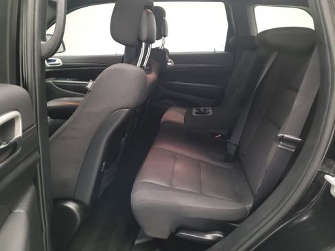 Used 2021 Jeep Grand Cherokee Laredo RWD image 18