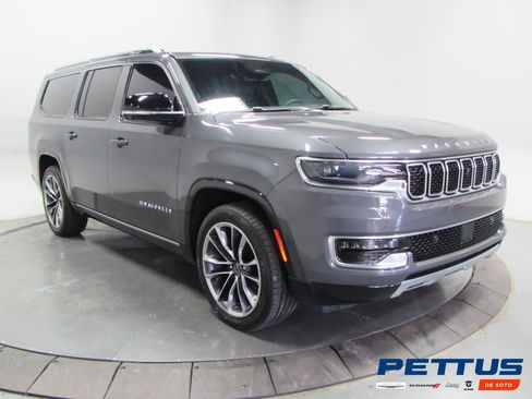 Used 2023 Jeep Wagoneer L Series III w/ Premium Group I AWD/4WD image 1