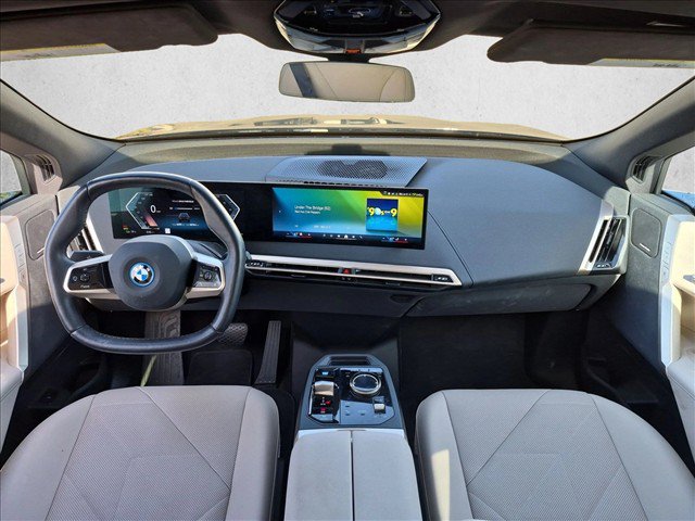 Used 2024 BMW iX xDrive50 w/ Sport Package AWD/4WD image 15