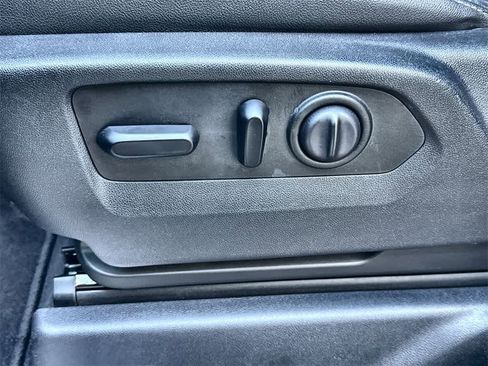 Used 2019 GMC Sierra 1500 SLT image 26