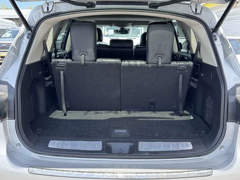 Used 2019 INFINITI QX60 Luxe w/ Essential Package FWD image 10