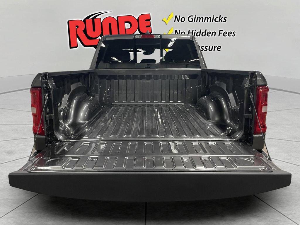 Used 2025 RAM 1500 Big Horn AWD/4WD image 16