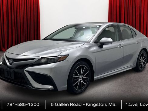 Certified 2023 Toyota Camry SE w/ Cold Weather Package FWD image 1