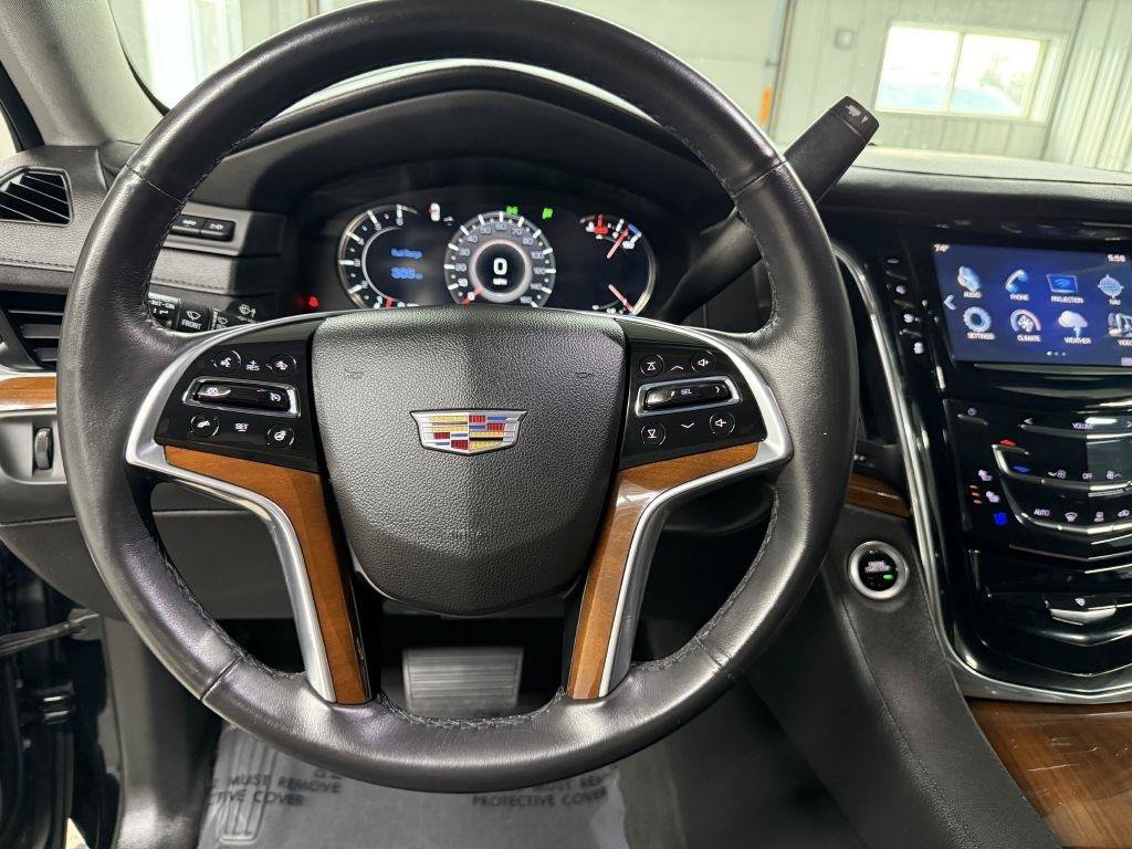 Used 2018 Cadillac Escalade ESV Premium Luxury AWD/4WD image 23