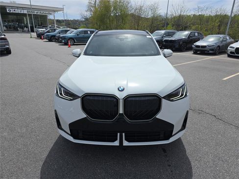 New 2026 BMW X3 xDrive30 w/ Premium Package AWD/4WD image 9
