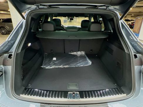New 2026 Porsche Cayenne AWD/4WD image 28