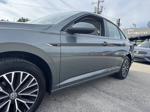 Used 2019 Volkswagen Jetta SEL FWD image 9