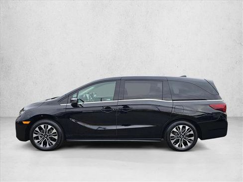Used 2025 Honda Odyssey Elite image 9