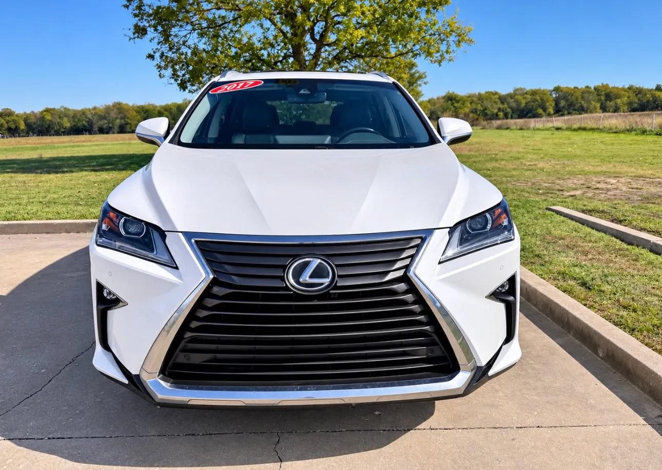 Used 2017 Lexus RX 350 AWD w/ Luxury Package image 2