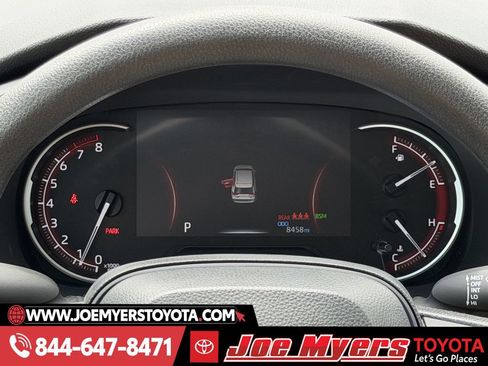 Used 2025 Toyota RAV4 XLE image 16