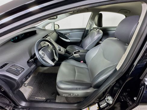 Used 2012 Toyota Prius Four image 16